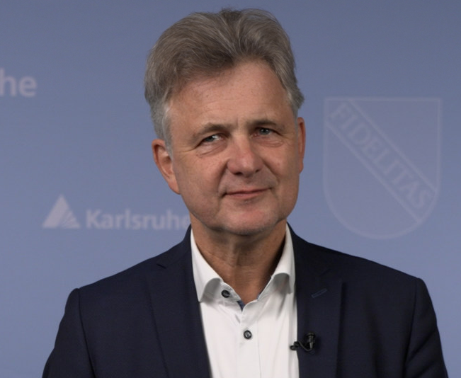 Das Bild zeigt Oberbürgermeister Dr. Frank Mentrup