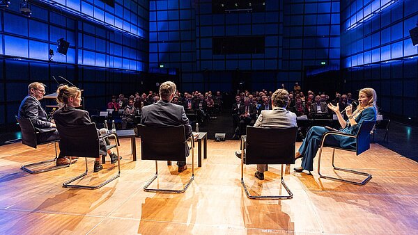 Jubiläumsabend zu 50 Jahren Regionalverband Mittlerer Oberrhein im ZKM-Medientheater