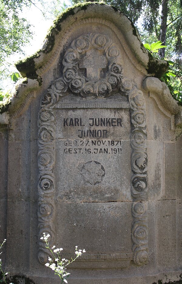 Grabmal im Jugendstil