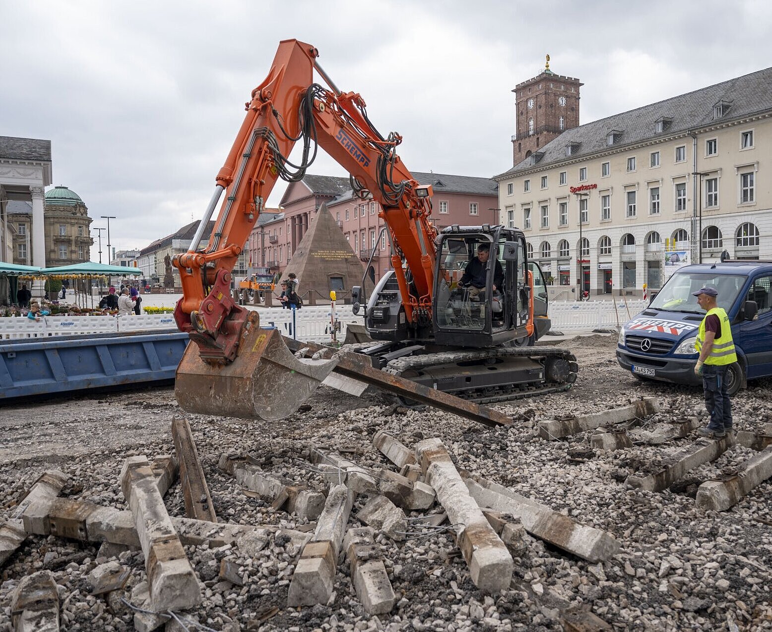 Ausbau der Schienen in der Kaiserstraße