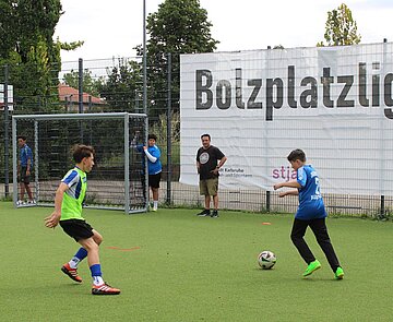 Bolzplatzliga 2024 Finalrunde im Dullenkopf-Park: Voller Einsatz auf dem Bolzplatz. Soziales Miteinander durch den Sport lautete das Motto.