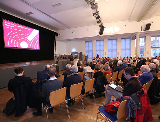 Plenum Blick in den Saal der Update-Veranstaltung.