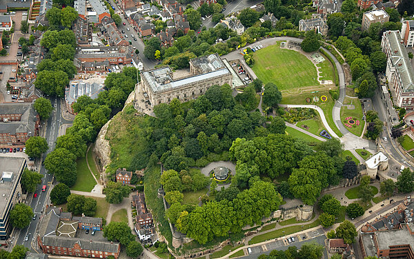Blick aus der Luft auf Nottingham Castle und Umgebung