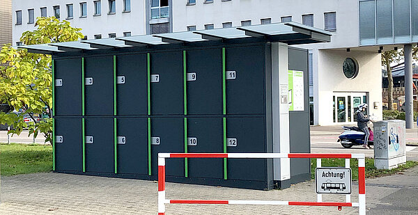 Bike+Ride Box am Albtalbahnhof. Das Foto zeigt die Bike+Ride Box am Albtalbahnhof.