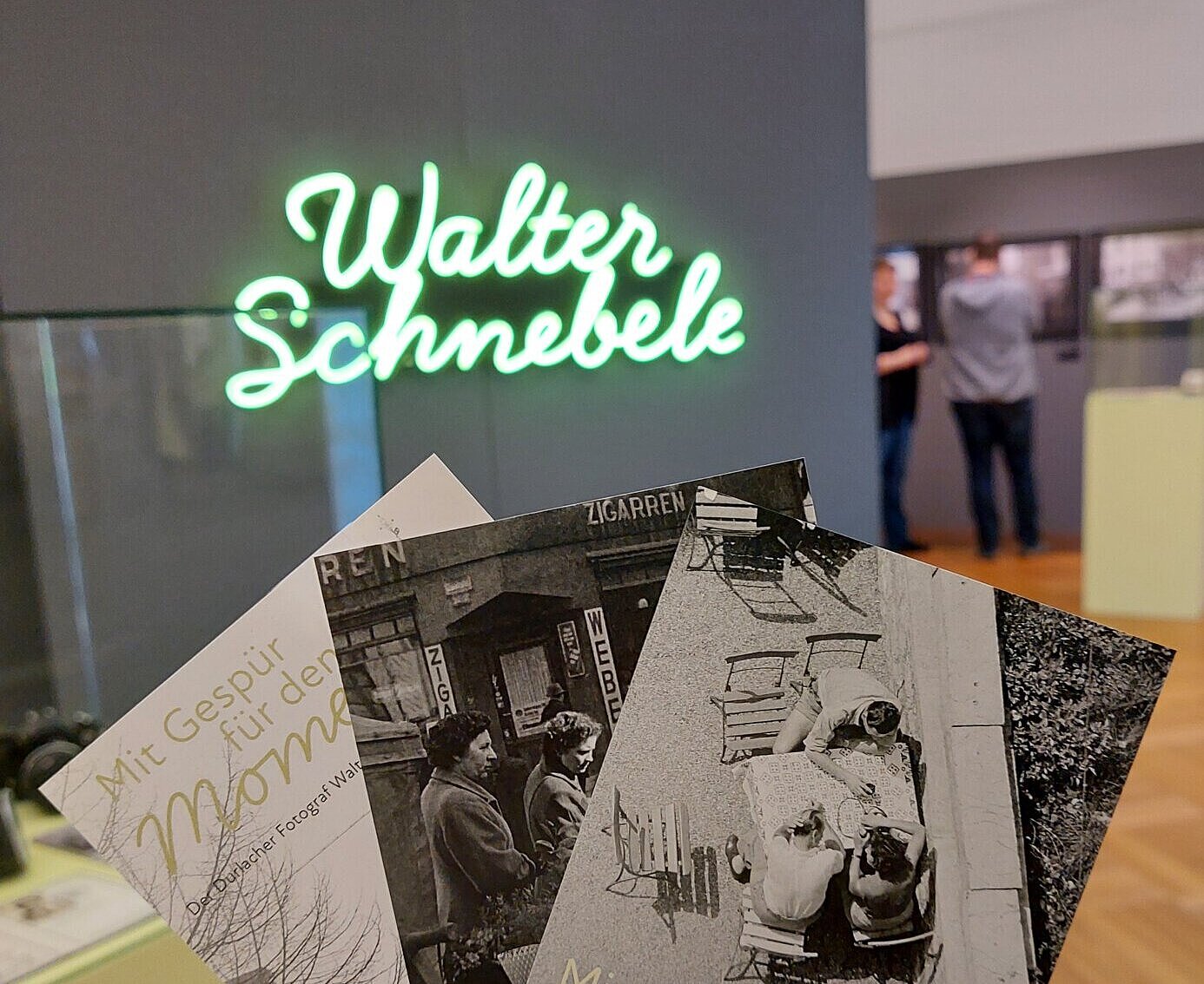 Blick in die Sonderausstellung "Mit Gespür für den Moment. Der Durlacher Fotograf Walter Schnebele"