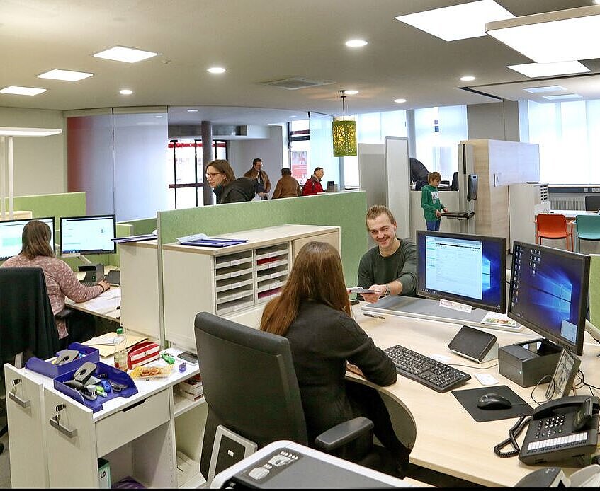 WILLKOMMEN IM BÜRGERBÜRO: Die Anlaufstelle in Hagsfeld soll wie die in der Kaiserallee 8 um ein Terminal erweitert werden, an dem Bürgerinnen und Bürger digitale Angebote wahrnehmen können. Archivfoto: Fränkle