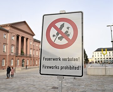 Feuerwerk verboten Schild Feuerwerk Verbot Marktplatz