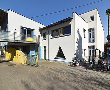 Kita Blütenweg Gebäudeansicht Kindertagesstätte Blütenweg