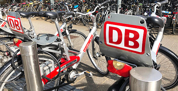 Call a bike | Deutsche Bahn Das Foto zeigt Leih-Fahrrader der Deutschen Bahn - Call a bike.
