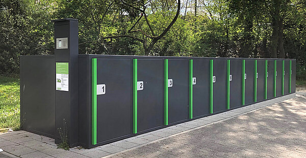 Bike+Ride Box am Bahnhof Durlach. Das Foto zeigt die Bike+Ride Box am Bahnhof Durlach.