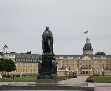 Karl Friedrich Denkmal Karl Friedrich Denkmal
