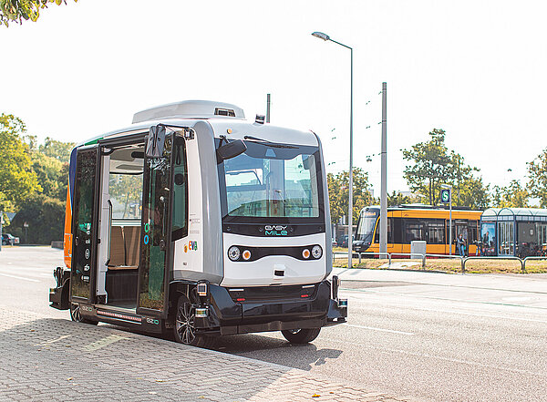 Das Foto zeigt ein EVA Shuttle auf Testfahrt.
