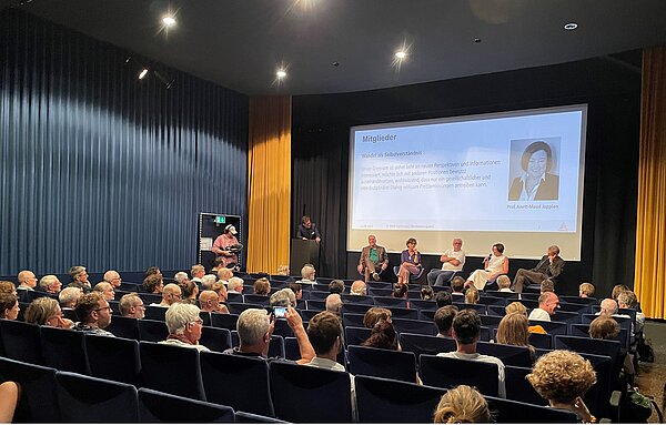 Besucher der Jubiläumsveranstaltung des Gestaltungsbeirates 