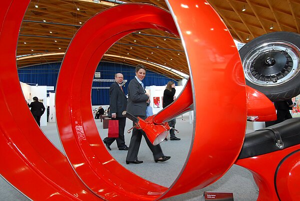 Das Foto zeigt ein Kunstwerk, das auf der art Karlsruhe ausgestellt war