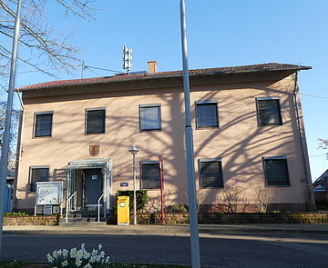 Abbildung des Rathauses in Hohenwettersbach.