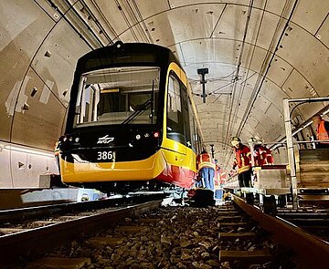 Feuerwehrübung im Straßenbahntunnel.