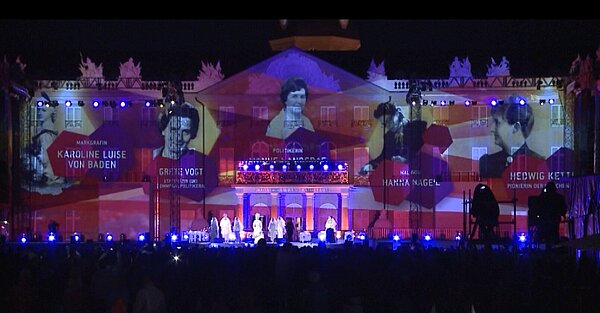 KA 300, Eröffnungsshow, 20. Juni 2015