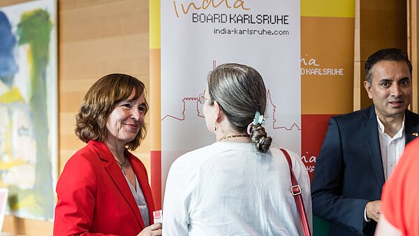 India Board Karlsruhe 20.07.2023 in der Sparkasse Karlsruhe. 
Netzwerktreffen mit Vorträgen zum Thema Indien.