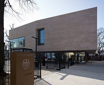 Empfangsgebäude des Bundesgerichtshofs aus nord-östlicher Richtung
