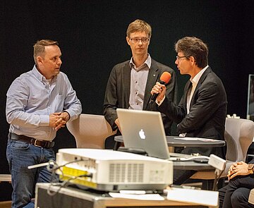 Forscher diskutieren beim #digiTALK 2019 im ZKM