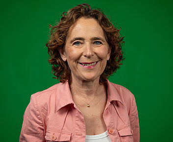 Porträt Iris Sardarasabi, GRÜNE