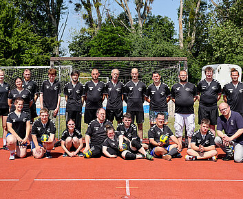Gruppenbild der inklusiven Handballgruppe Durlach Turnados – Turnerschaft Durlach