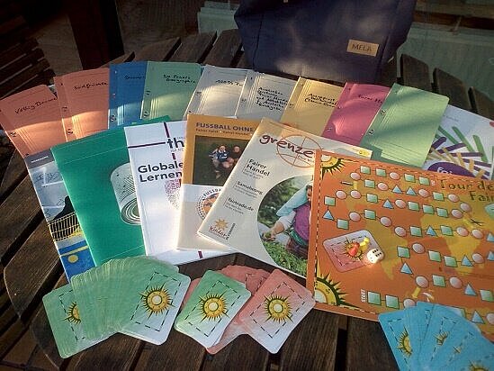 Foto zeigt Inhalt der Lerntaschen