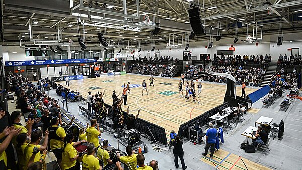 Lina-Radke-Halle Innen