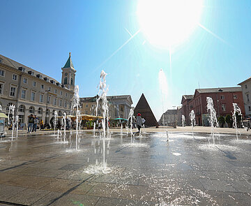 Foto Marktplatz im Frühjahr