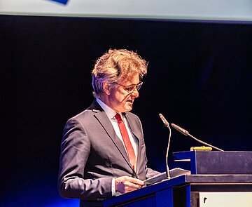 Oberbürgermeister Dr. Frank Mentrup bei der Hauptversammlung der IWGA in Esslingen.