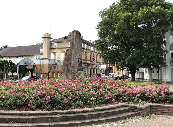 Blick auf die Festhalle Durlach