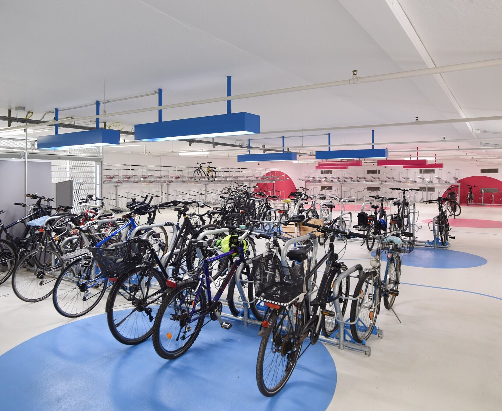 Fahrradparkhaus Karlsruhe Hauptbahnhof