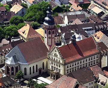 Rathaus und Evangelische Stadtkirche Durlach