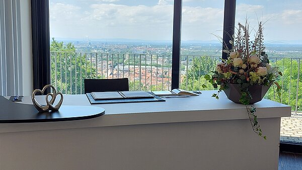 Trauort Turmbergterrasse