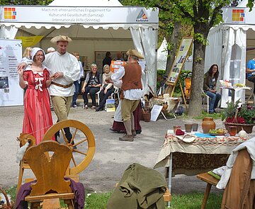 Das Bild zeigt Mitglieder des Heimatvereins Stupferich.