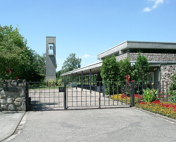 Hauptfriedhof Neureutr Tor