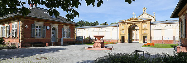Hauptfriedhof Eingangsbereich
