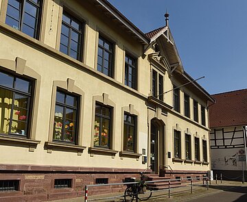Schülerhort Eggensteiner Straße Gebäudeansicht