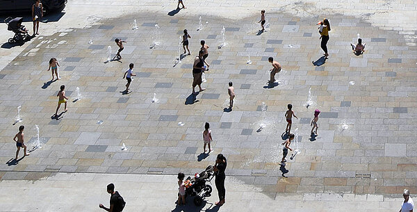 Wasserspiele auf dem Marktplatz