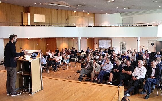 Blick in den Saal der Veranstaltung Workshop 1