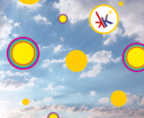 Farbige Kreise und Klima-Logo vor bewölktem Himmel.