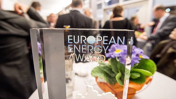 Verleihung des European Energy Award in der Gottlieb - Daimler - Schule in Sindelfingen.