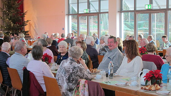 Bild einer Veranstaltung in der Herrmann-Ringwald-Halle.