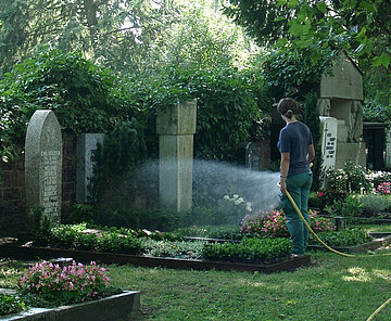 Gärtnerische Grabpflege