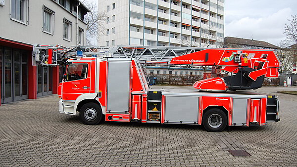 Drehleiter, Fahrerseite