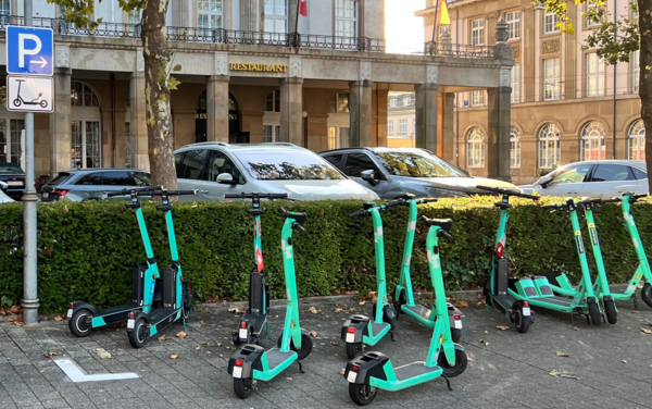E-Scooter-Abstellfläche am Hauptbahnhof Karlsruhe