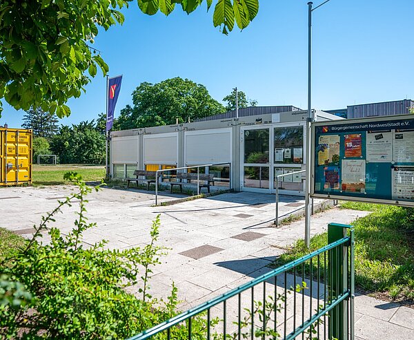 Das Bürgerzentrum Nordweststadt besteht seit 2015 als Container-Provisorium an der Landauer Straße.