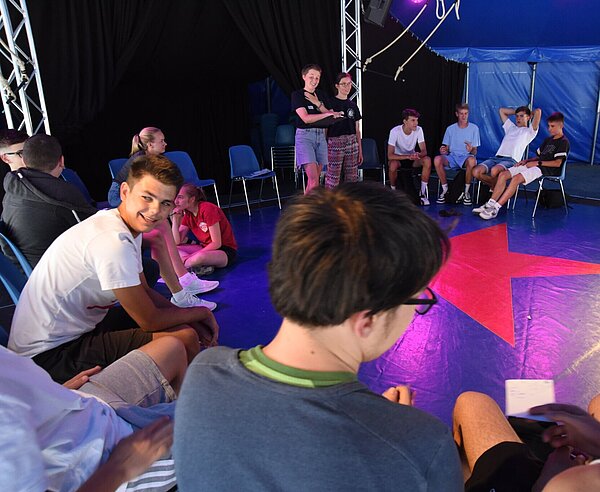 Ein Workshop im Rahmen der Schülerinnentage im Zirkus Maccaroni